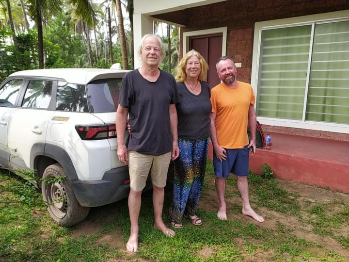 Homestay West House